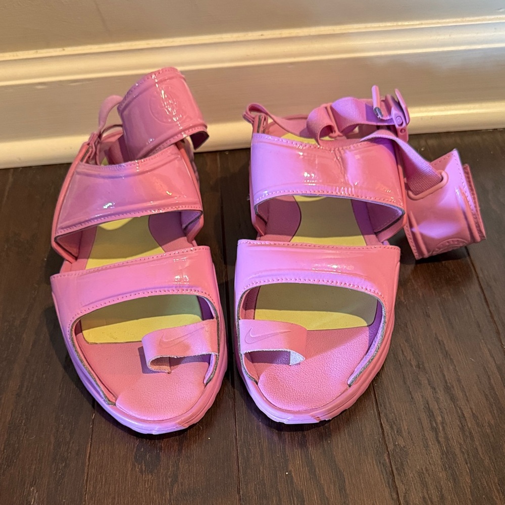 Nike Huarache Gladiator Qs Sandals - Pink